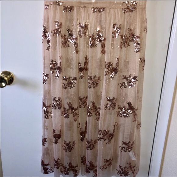 Forever 21 - Picture 2 of 6